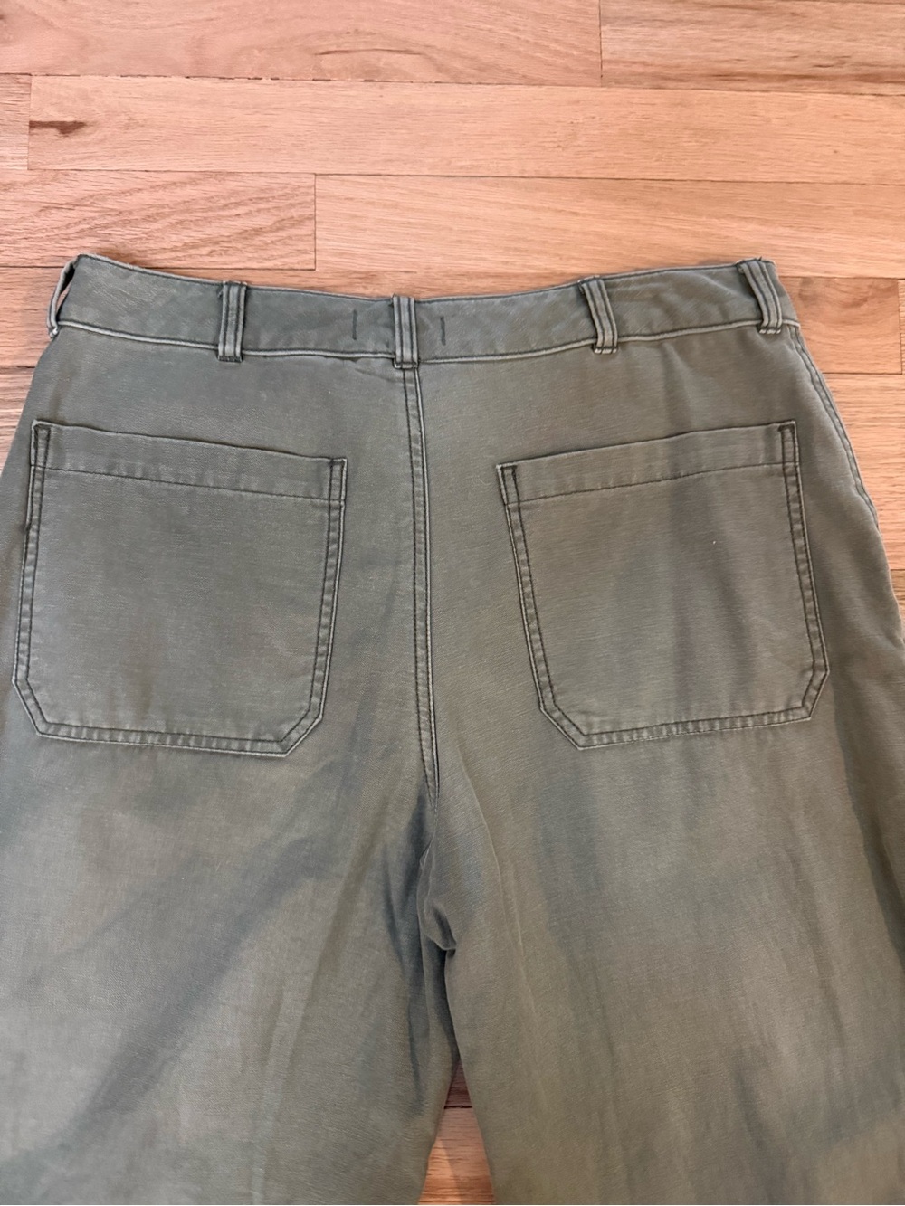 Abercrombie Olive Green Patch Pocket Cropped Utility Pants, Sz 8 - Picture 5 of 5